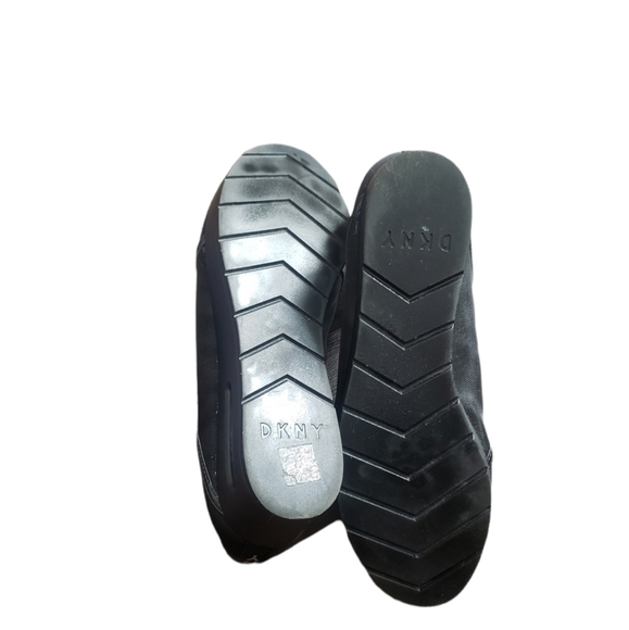 Dkny Wedge Sneakers - Picture 10 of 10